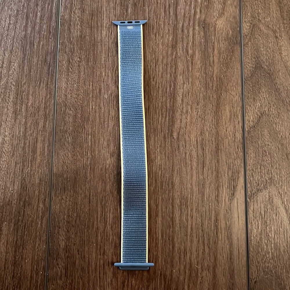 Apple Velcro Sport Band 44mm